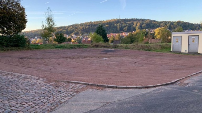 Friedhof Niederwürzbach – Baustelle wird nun endlich eingerichtet
